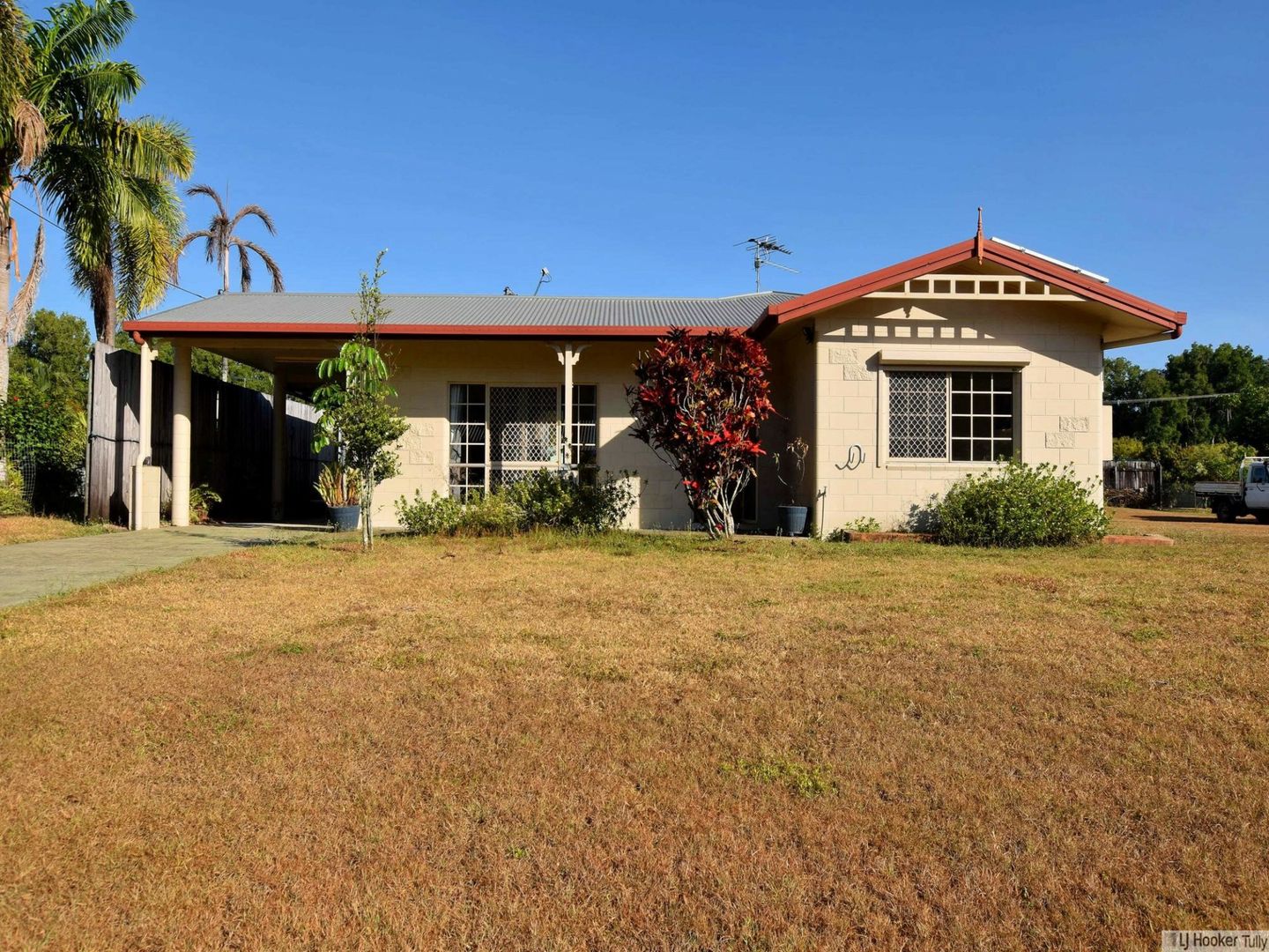 15 Casuarina Street, Tully Heads QLD 4854 Domain