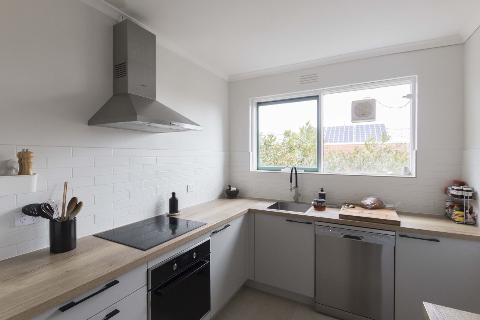 6-815-park-street-brunswick-vic-3056-villa-for-rent-615-domain