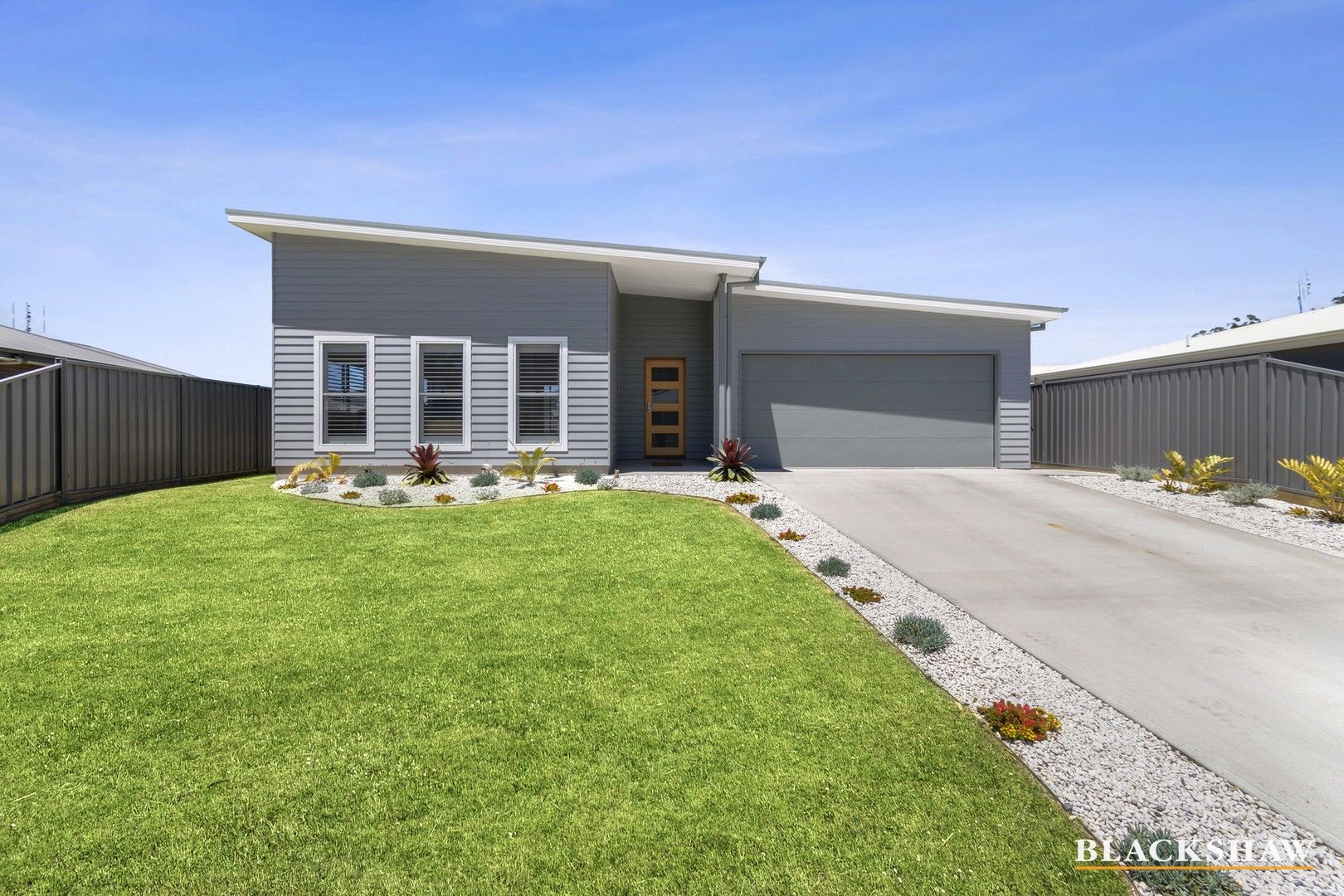 28 Gillan Grove, Broulee NSW 2537, Image 0