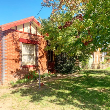 15 Brougham Street, Cowra NSW 2794