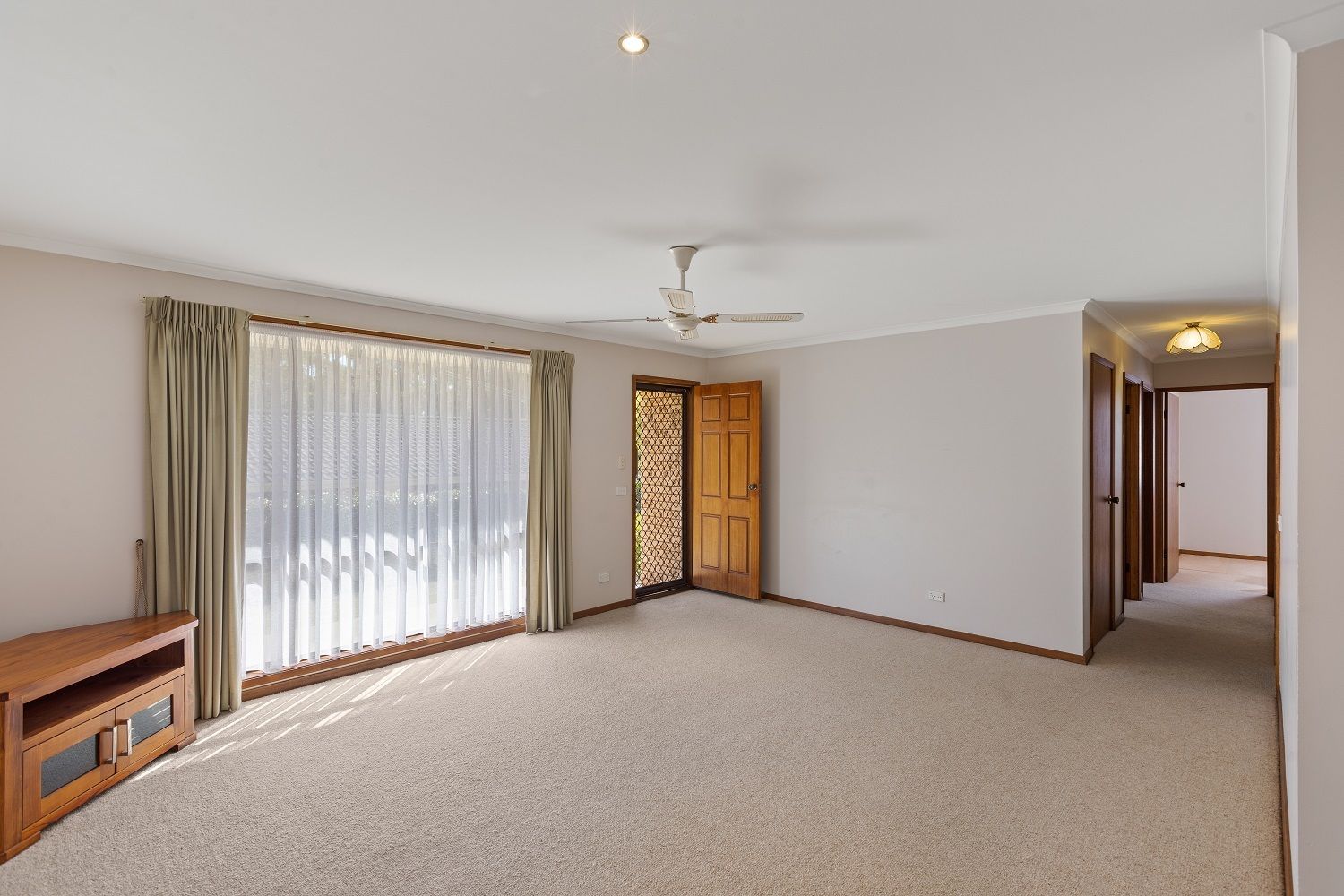 Unit 2/46 Curalo St, Eden NSW 2551, Image 2