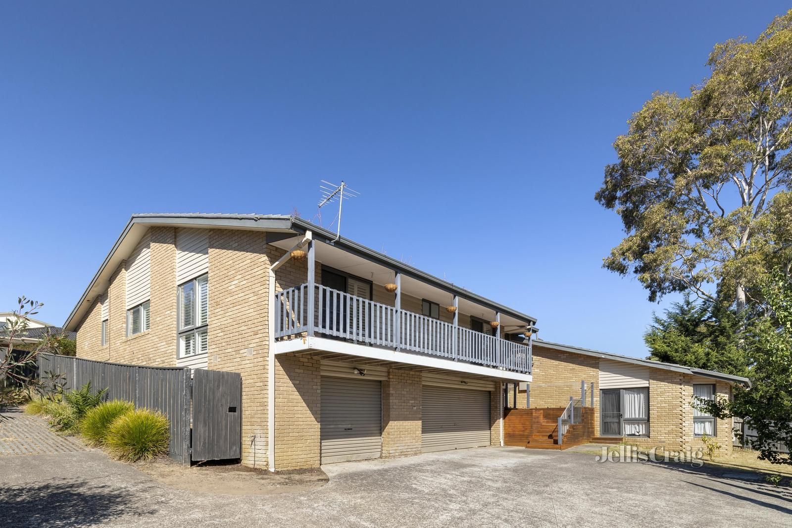 2/198 St Helena Road, Greensborough VIC 3088 Domain