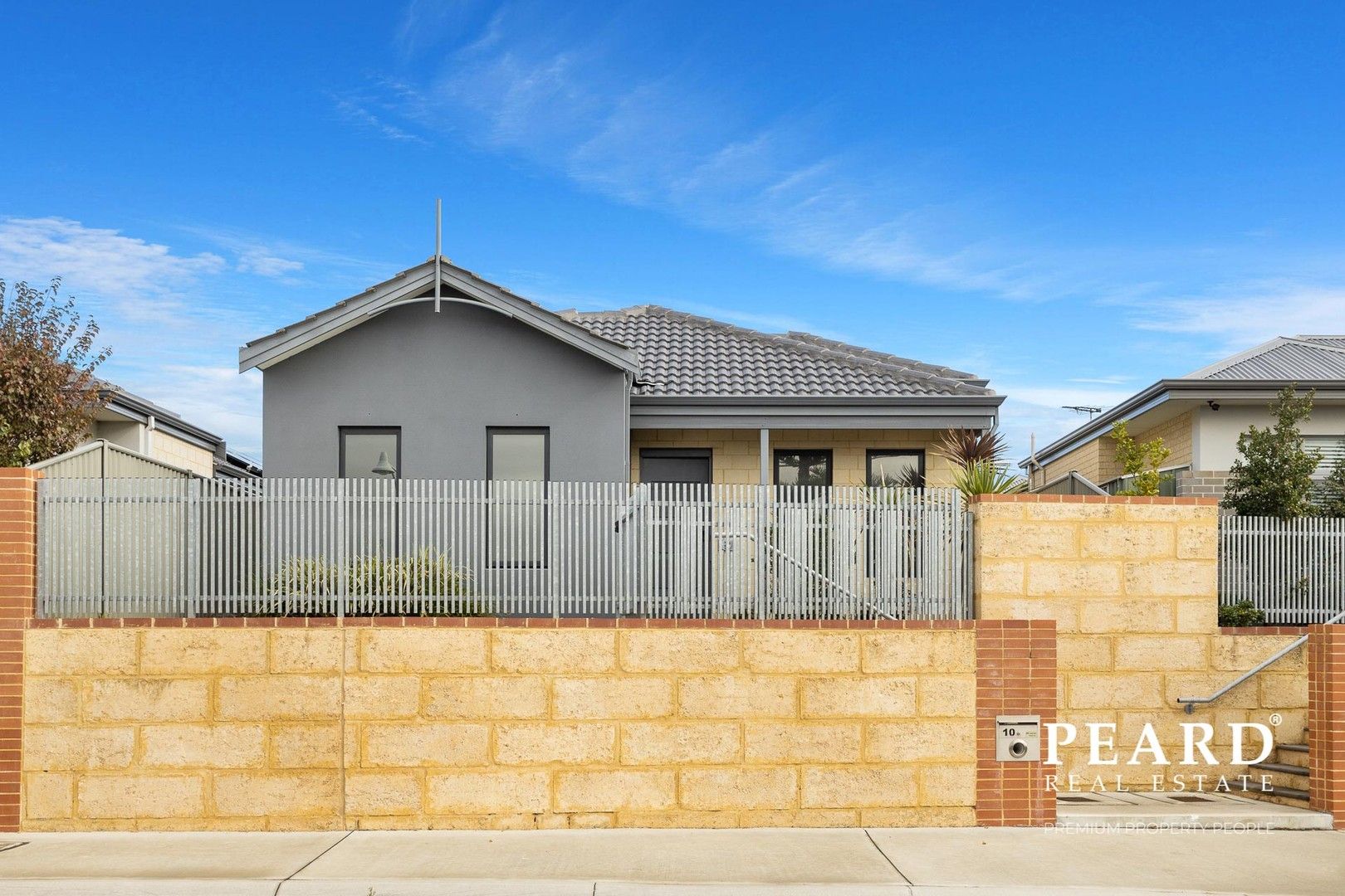 3 bedrooms House in 10 Roulettes Parade CLARKSON WA, 6030