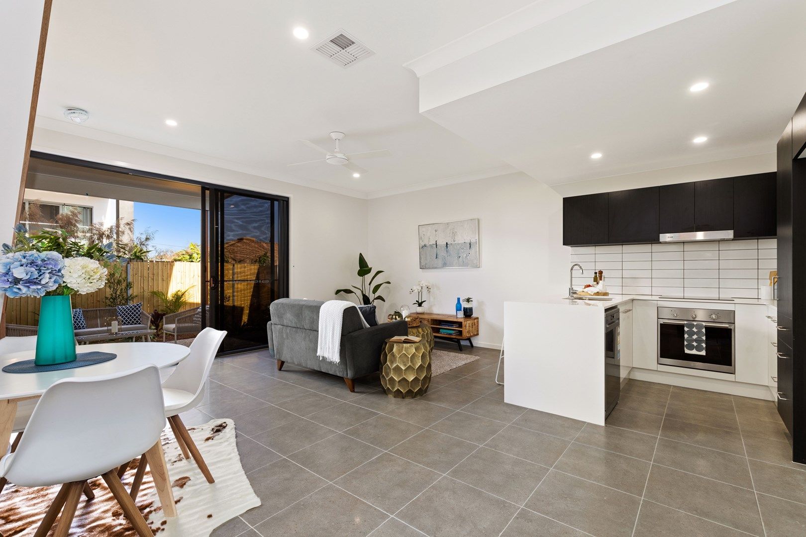 3/55 Dickenson Street, Carina QLD 4152, Image 1