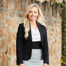 Realestate Management Company - Danielle Box