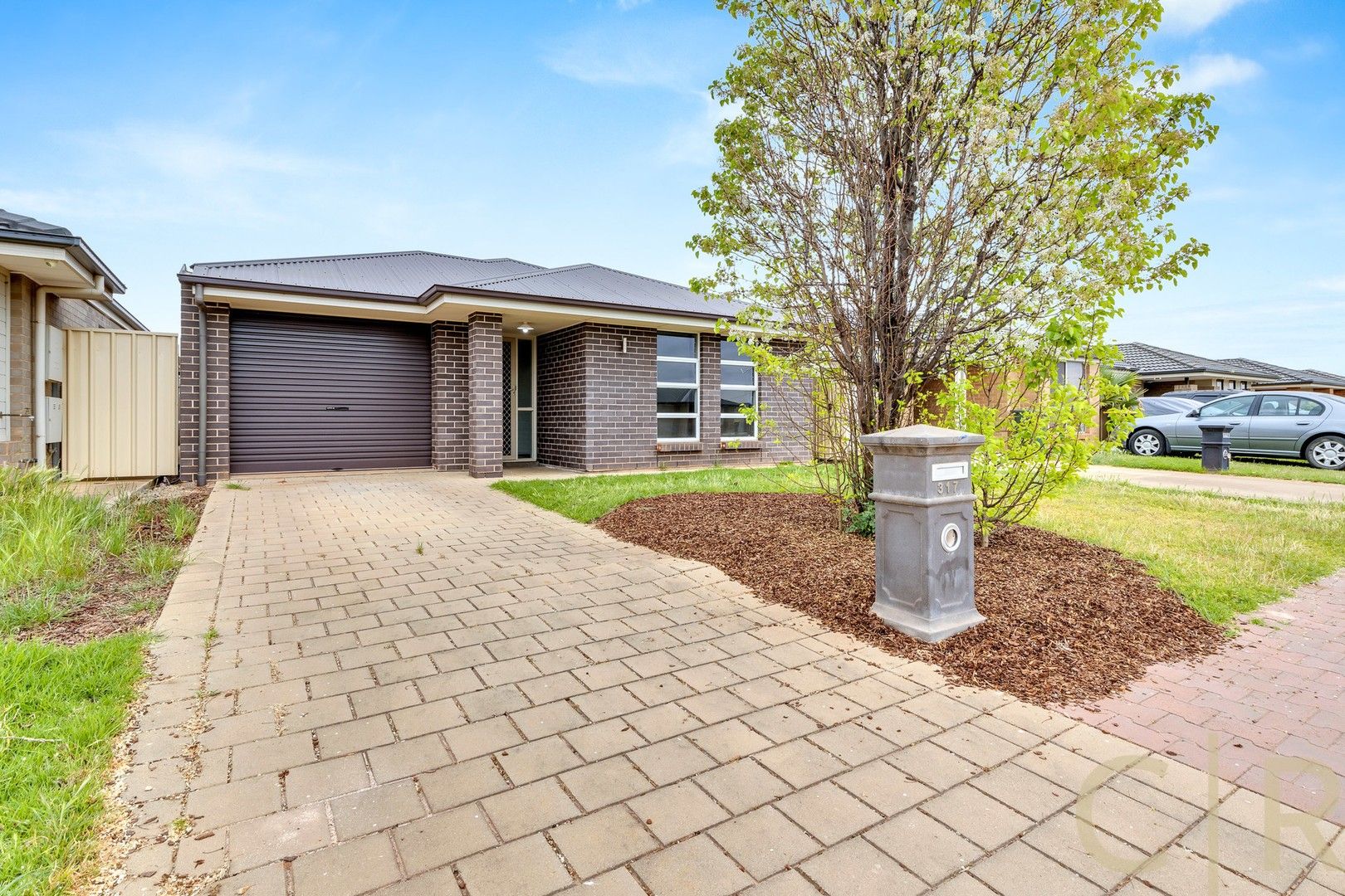 3 bedrooms House in 317 Fradd East Road MUNNO PARA WEST SA, 5115