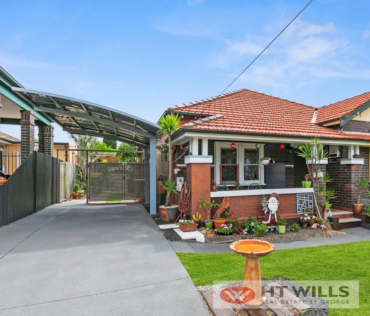 4 bedrooms House in 10 Carysfort Street HURSTVILLE NSW, 2220