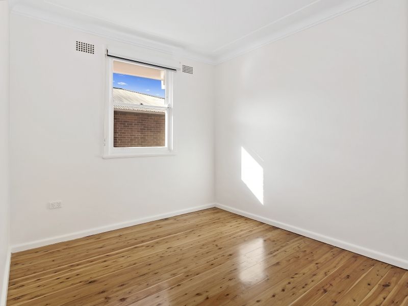 2/20 England Street, West Wollongong NSW 2500, Image 2