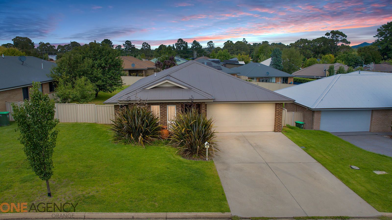 4 bedrooms House in 45 Melaleuca Way ORANGE NSW, 2800