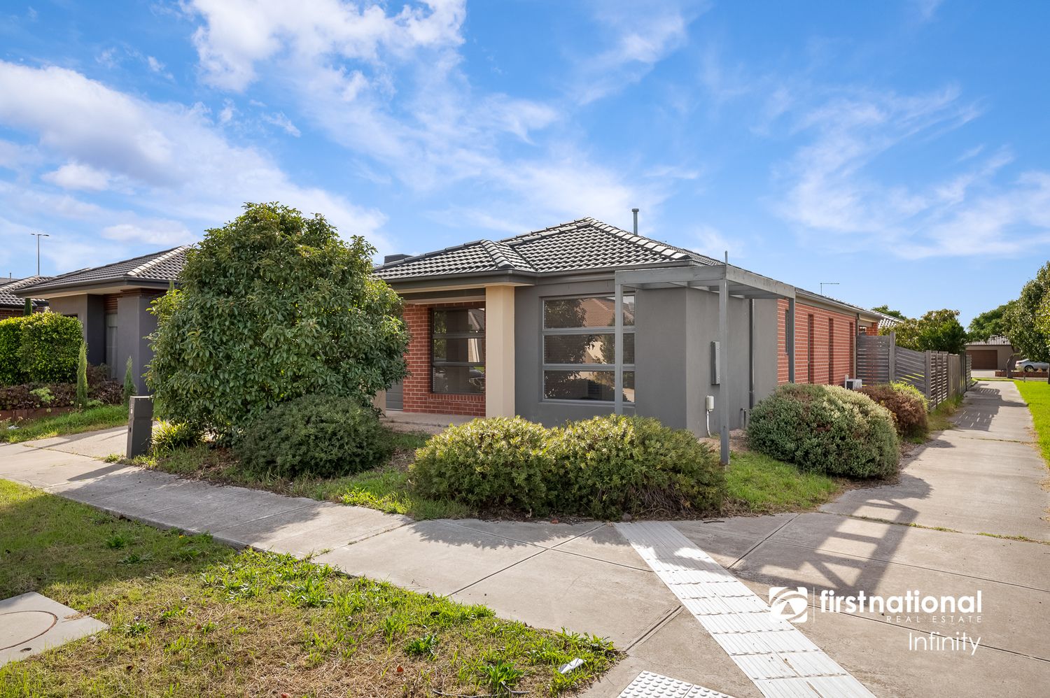 17 Leadbeater Street, Point Cook VIC 3030, Image 2