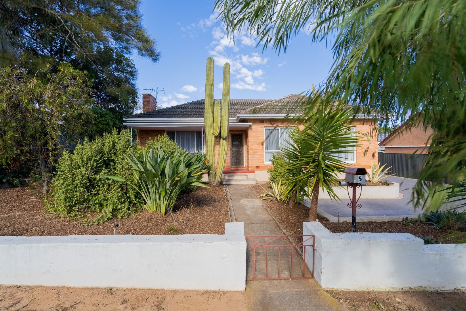 5 Renown Avenue, Seacliff Par Property History & Address Research