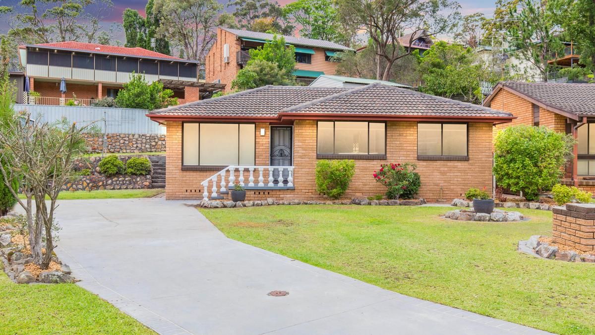 13 Rutherglen Place, Macquarie Hills NSW 2285, Image 0