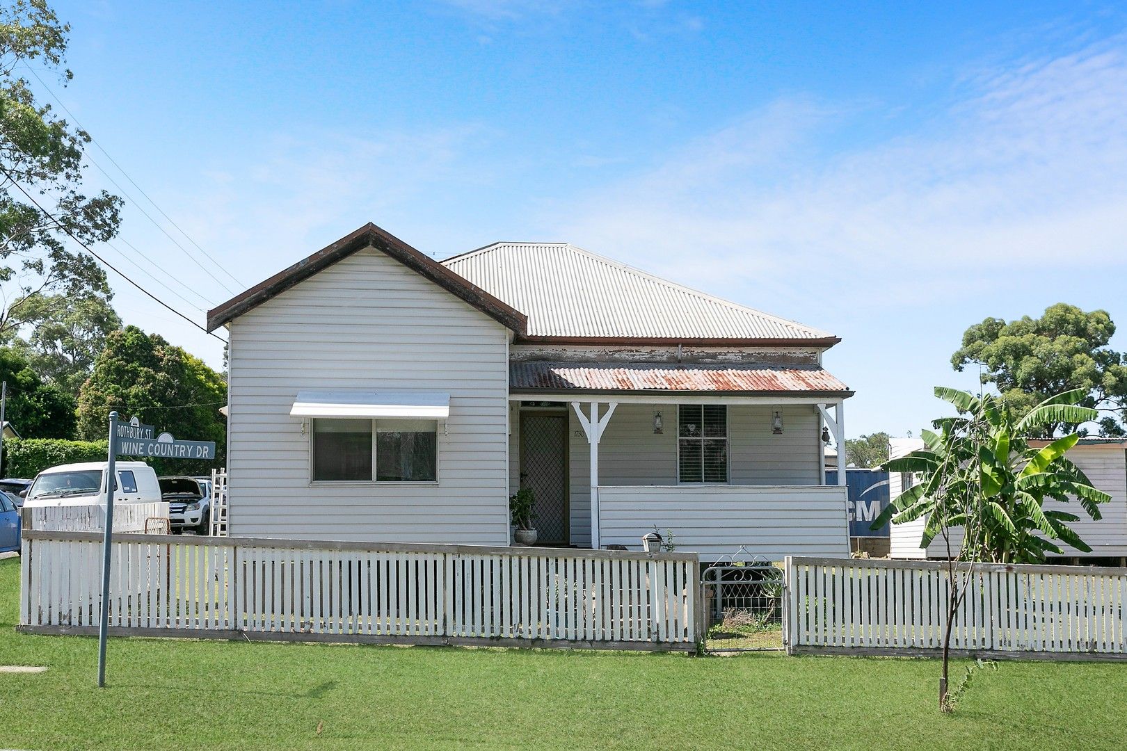 3 bedrooms House in 1730 Wine Country Drive NORTH ROTHBURY NSW, 2335