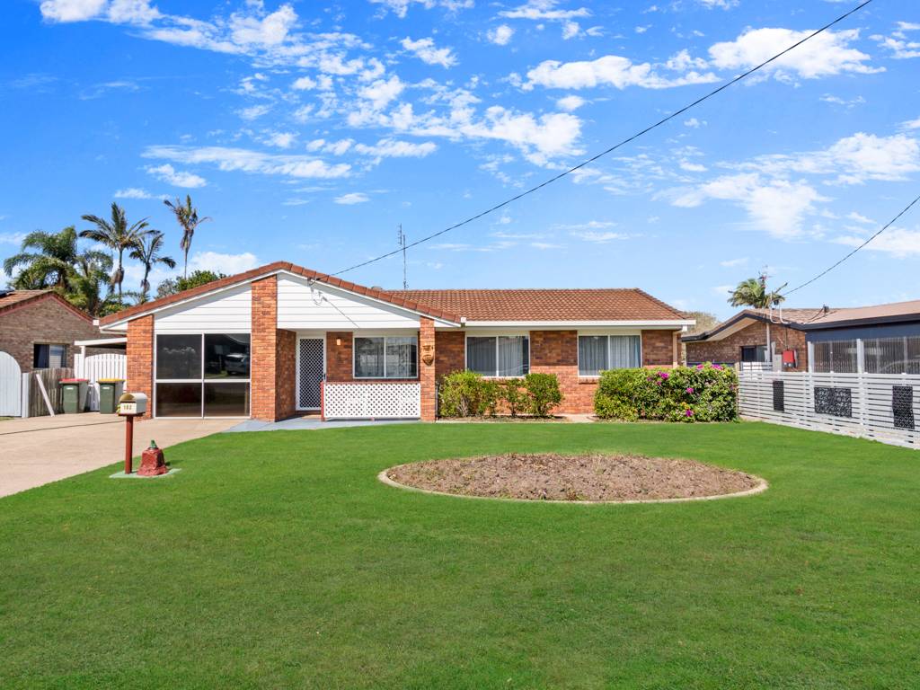 Picture of 102 Murphy Street, POINT VERNON QLD 4655