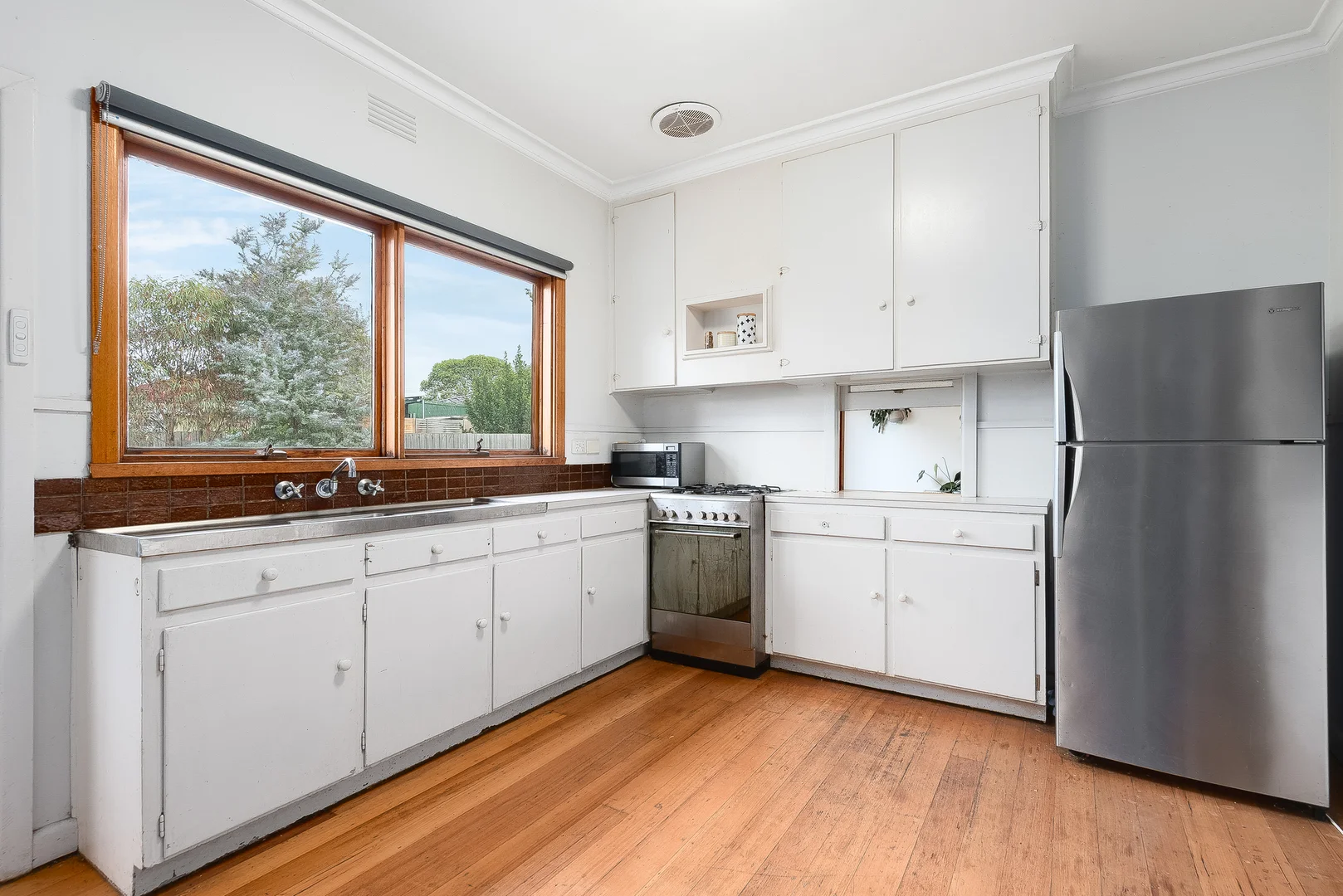 Additional image 4 of 8 Highview Parade, Hamlyn Heights VIC 3215