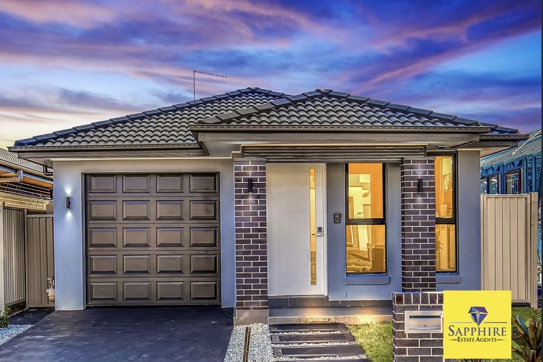 4 bedrooms House in 87 Calleja Street THE PONDS NSW, 2769