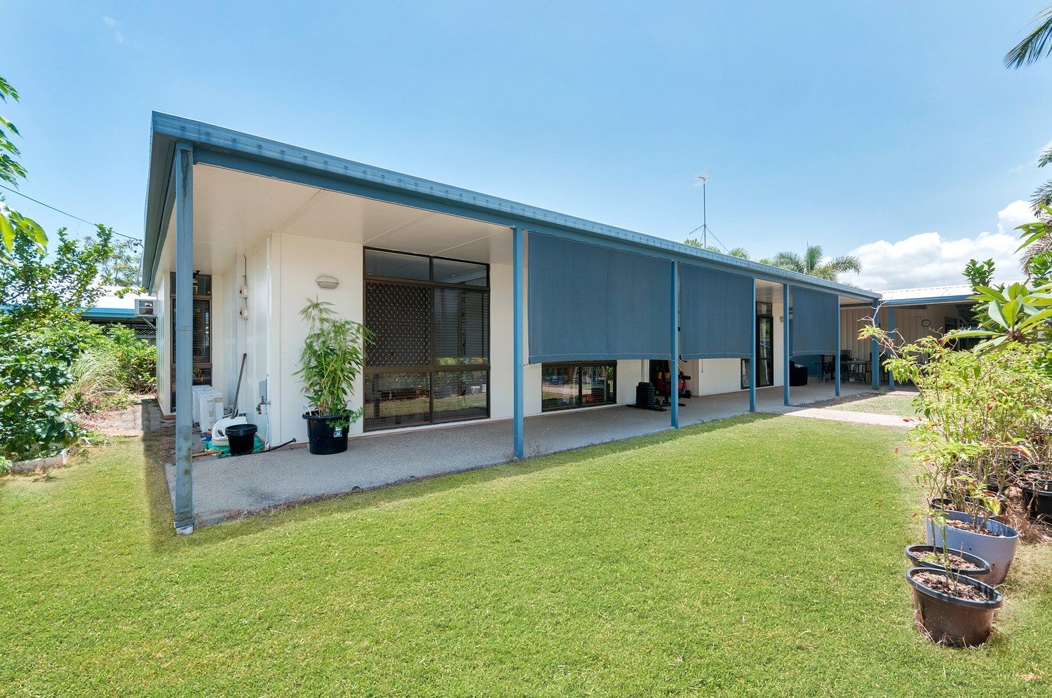 15 Veivers Close, Westcourt QLD 4870, Image 0