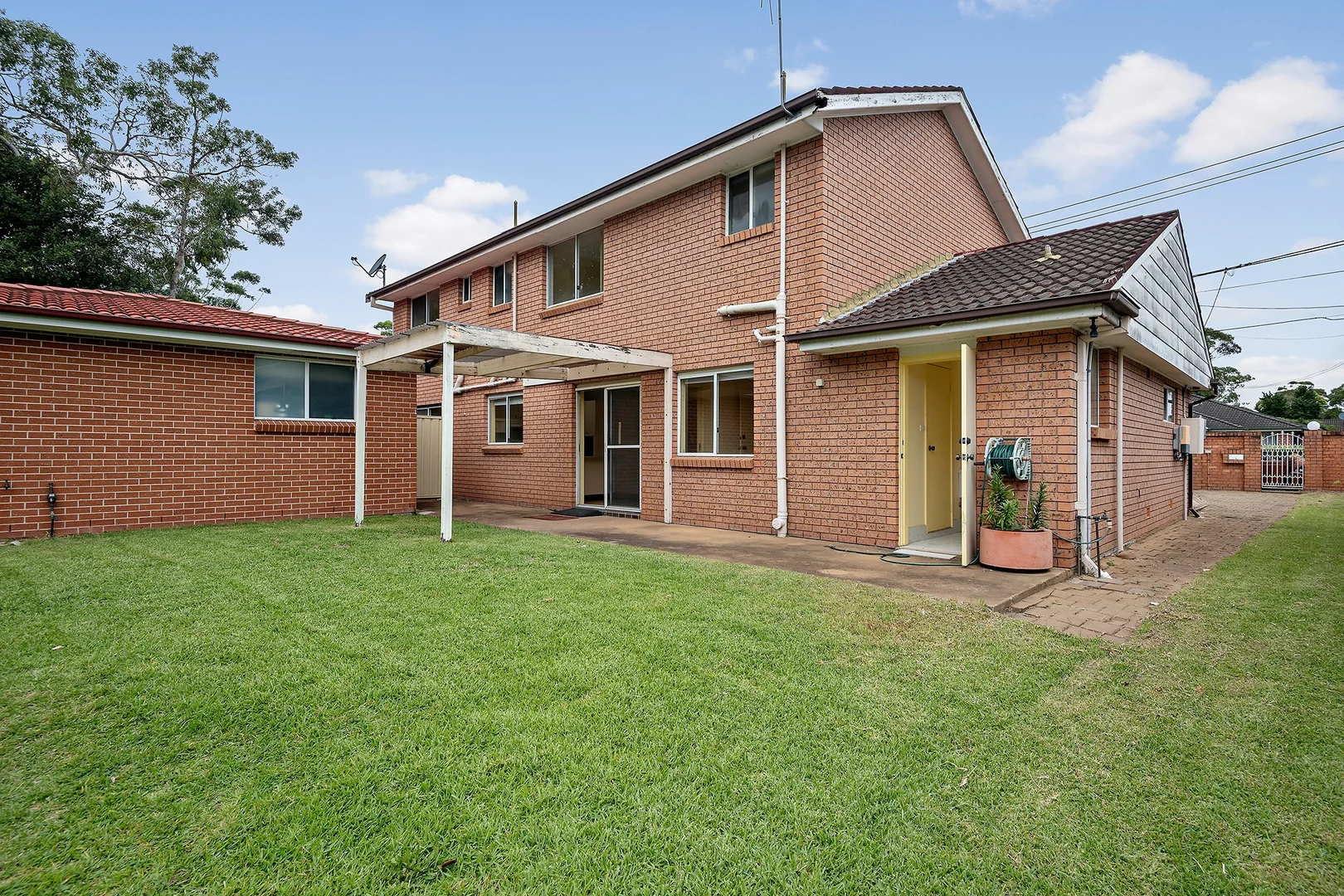 Additional image 10 of 2 Hews Parade, Belrose NSW 2085