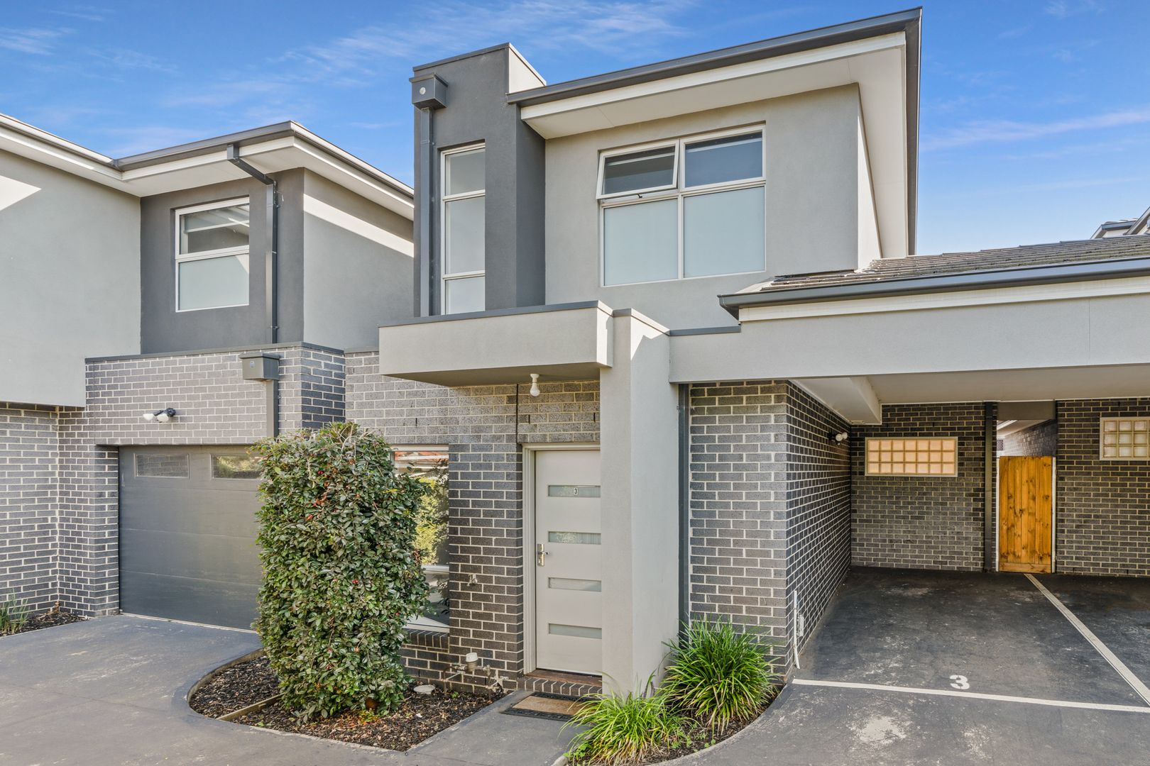 3/34 Grevillia Road, Oak Park VIC 3046