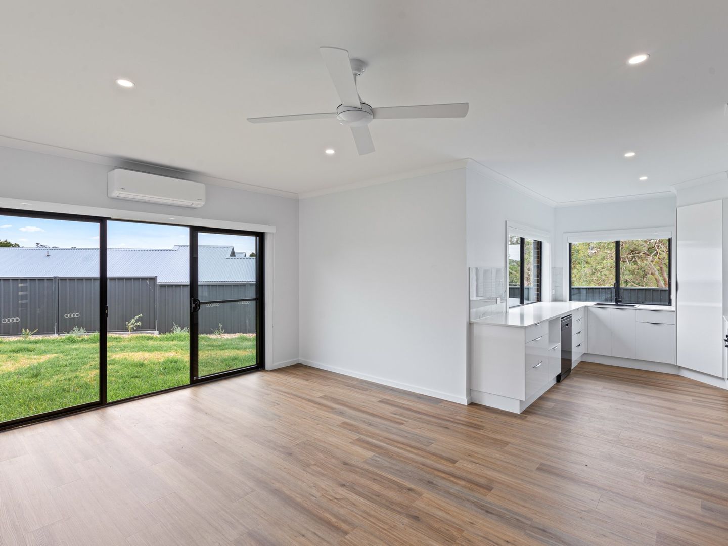 31b Sea Lace Place, Bega NSW 2550, Image 1