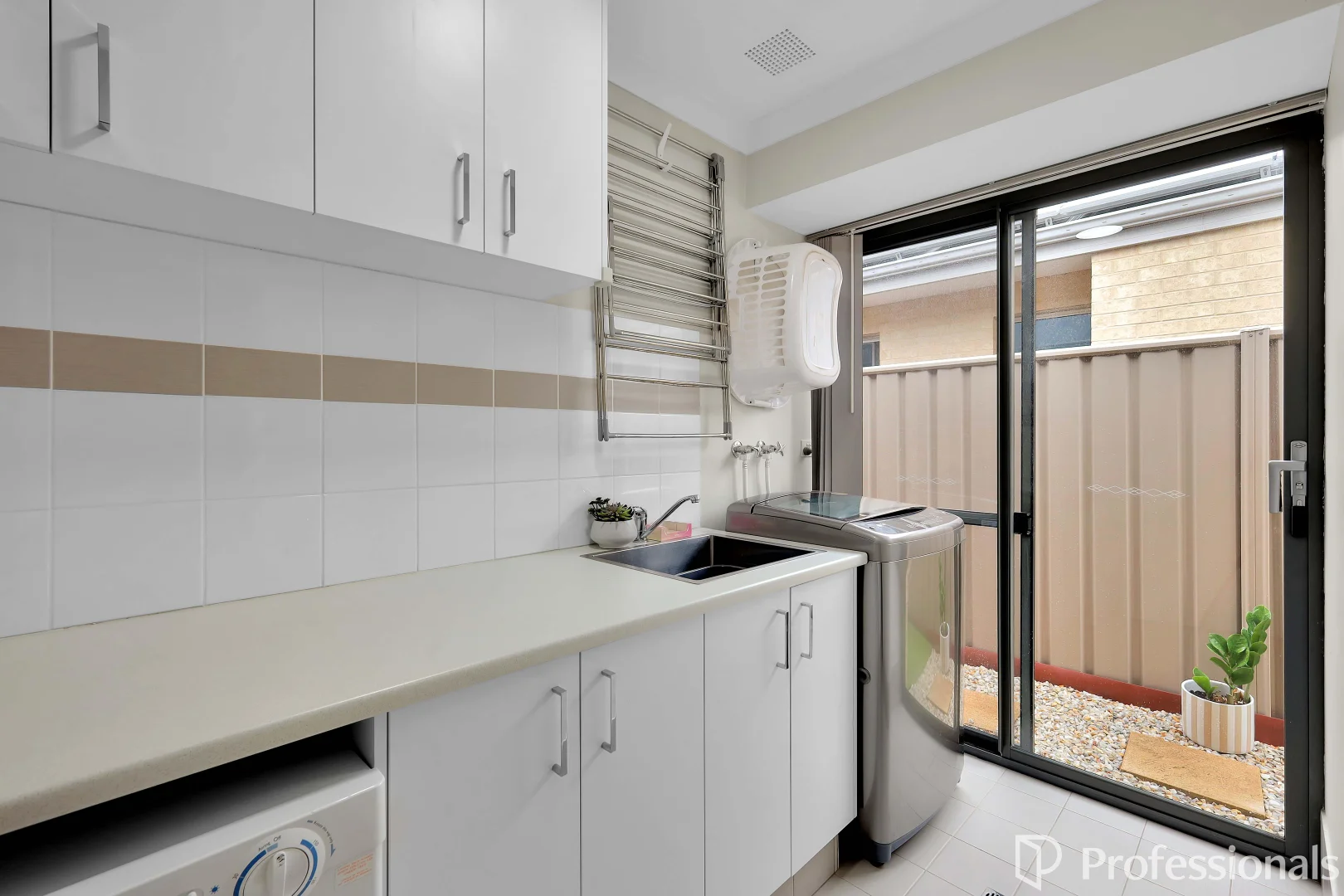 Additional image 25 of 77 Murdoch Road, Thornlie WA 6108