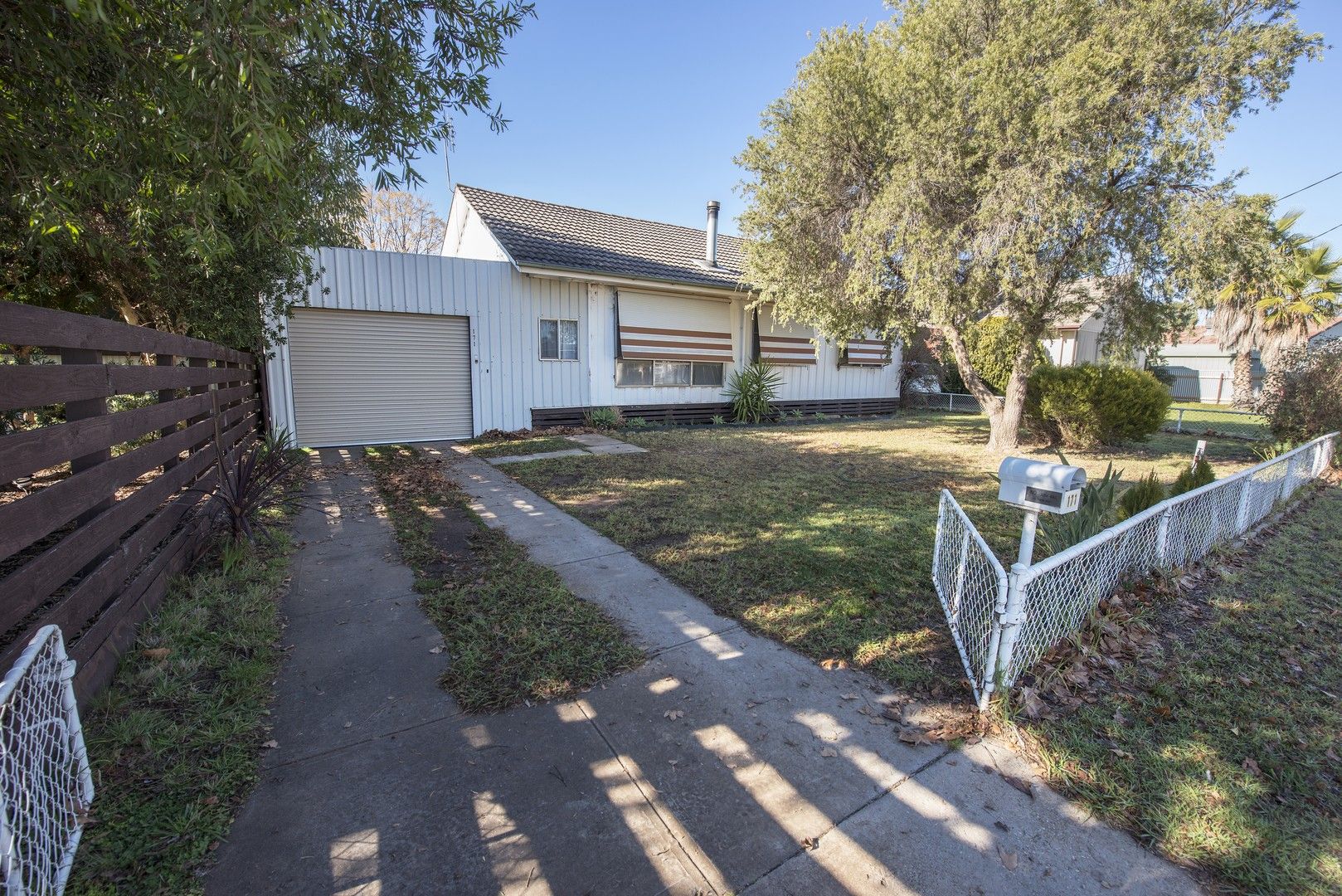 3 bedrooms House in 171 Stradbroke Avenue SWAN HILL VIC, 3585