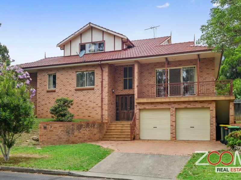 4 bedrooms Townhouse in 2 Carlton Road NORTH ROCKS NSW, 2151