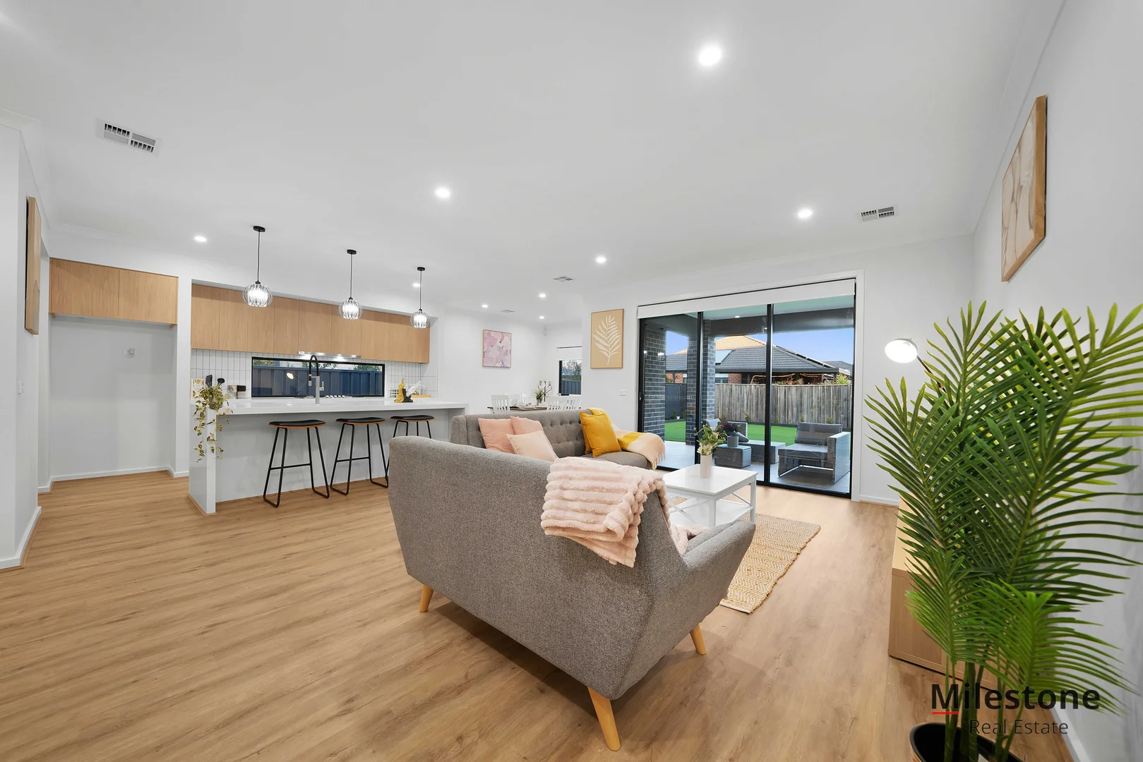 Additional image 6 of 11 Riversdale Boulevard, Weir Views VIC 3338