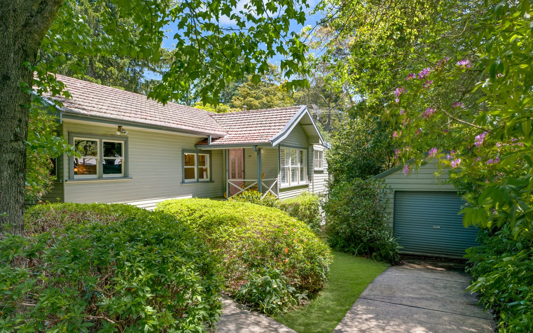 68 Blaxland Road, Wentworth Falls NSW 2782