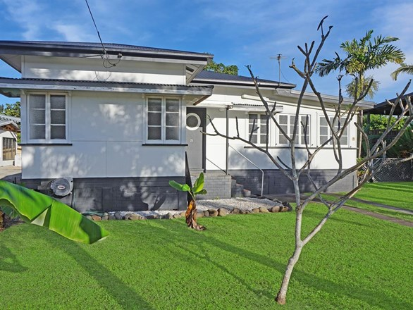 21 Smith Street, Cairns North QLD 4870
