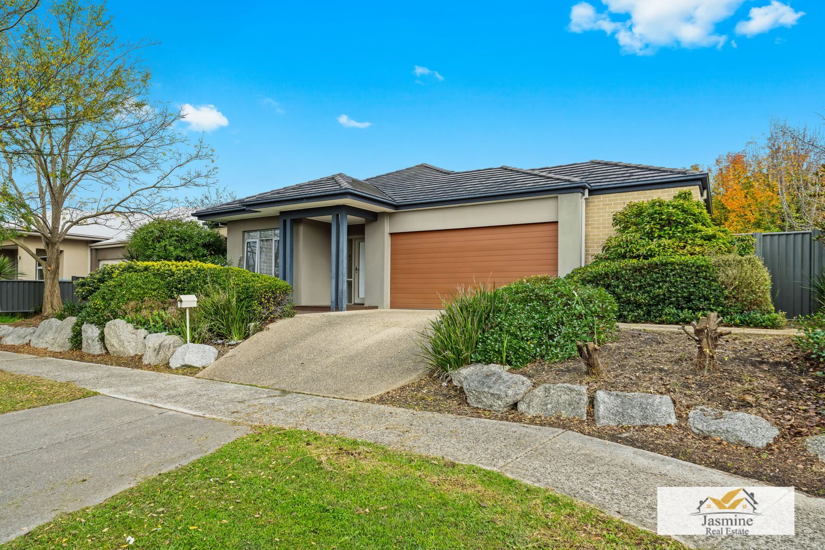 7 Kindred Avenue, Cranbourne North VIC 3977, Image 1