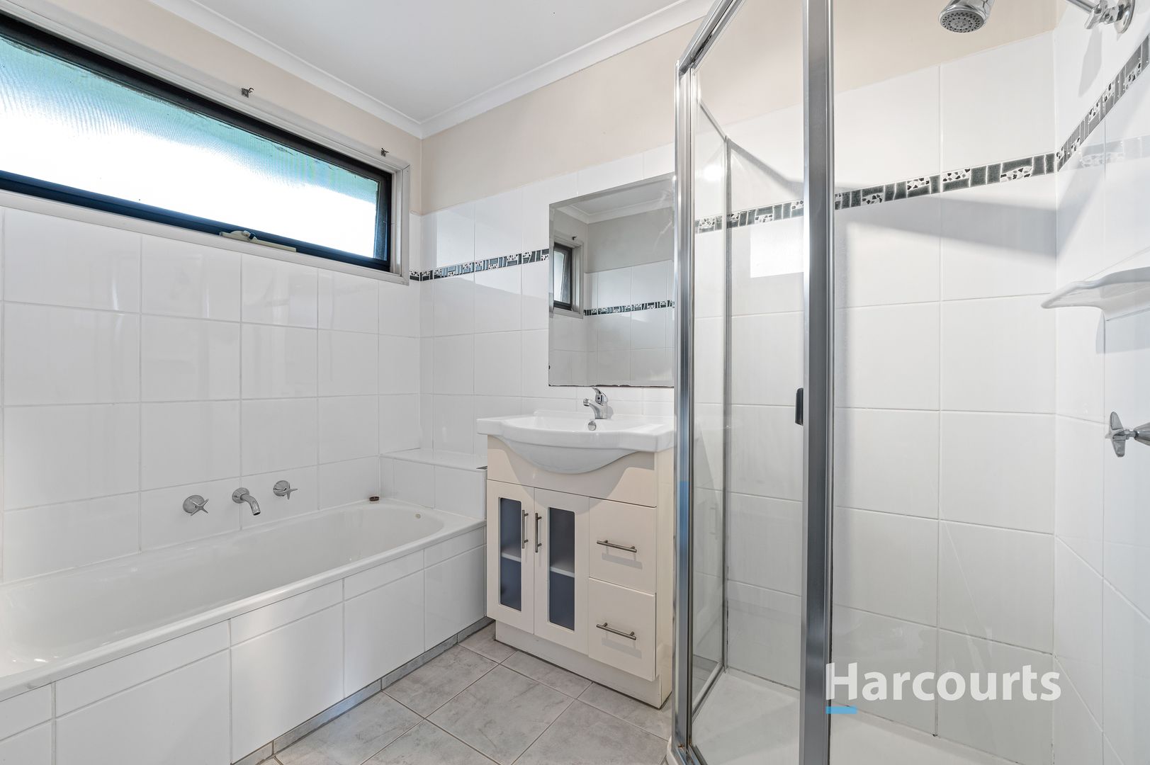 12 Ravensthorpe Crescent, Narre Warren VIC 3805 House For Rent 460