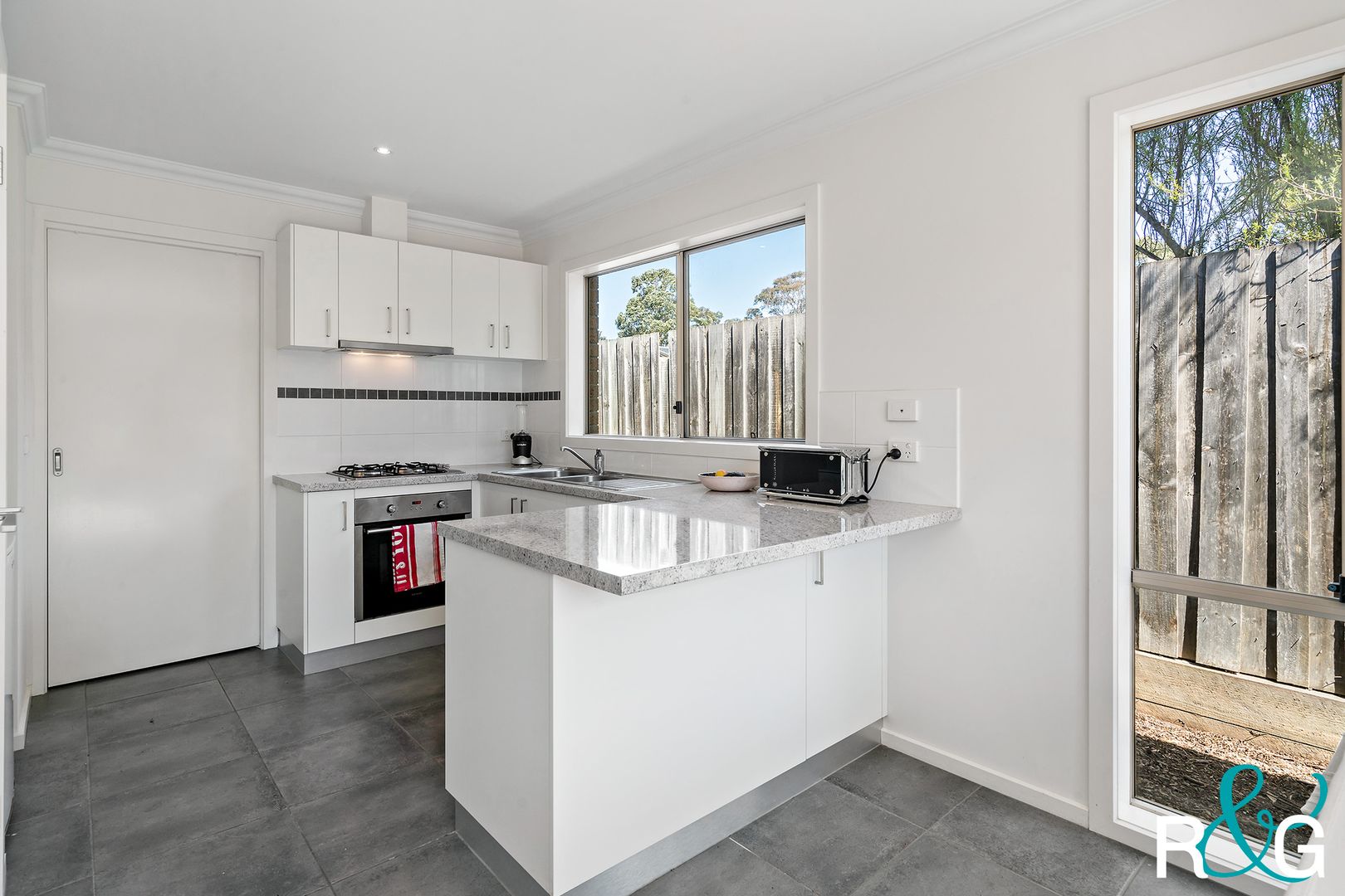 257B Marine Parade, Hastings VIC 3915, Image 2