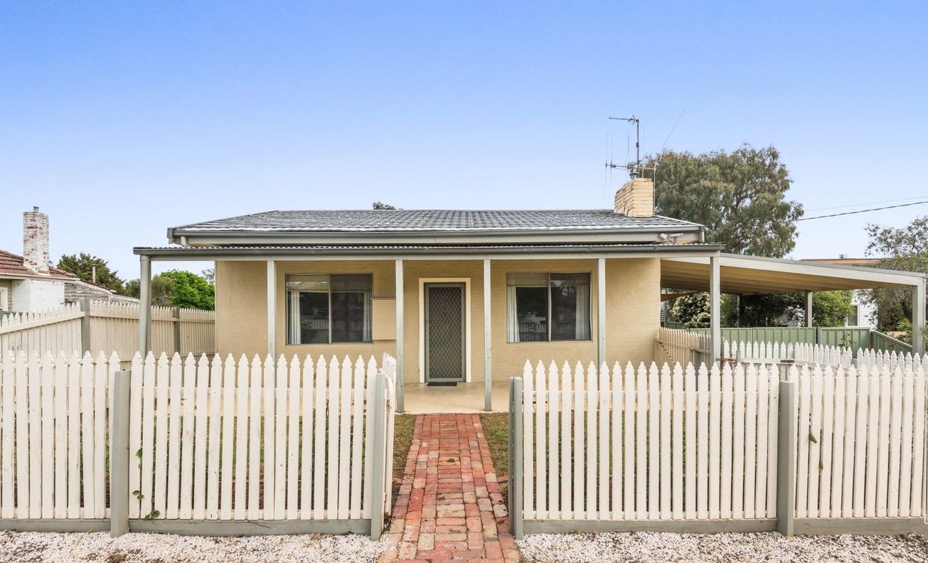 1/71 Smith Street, North Bendigo VIC 3550 House For Rent Domain