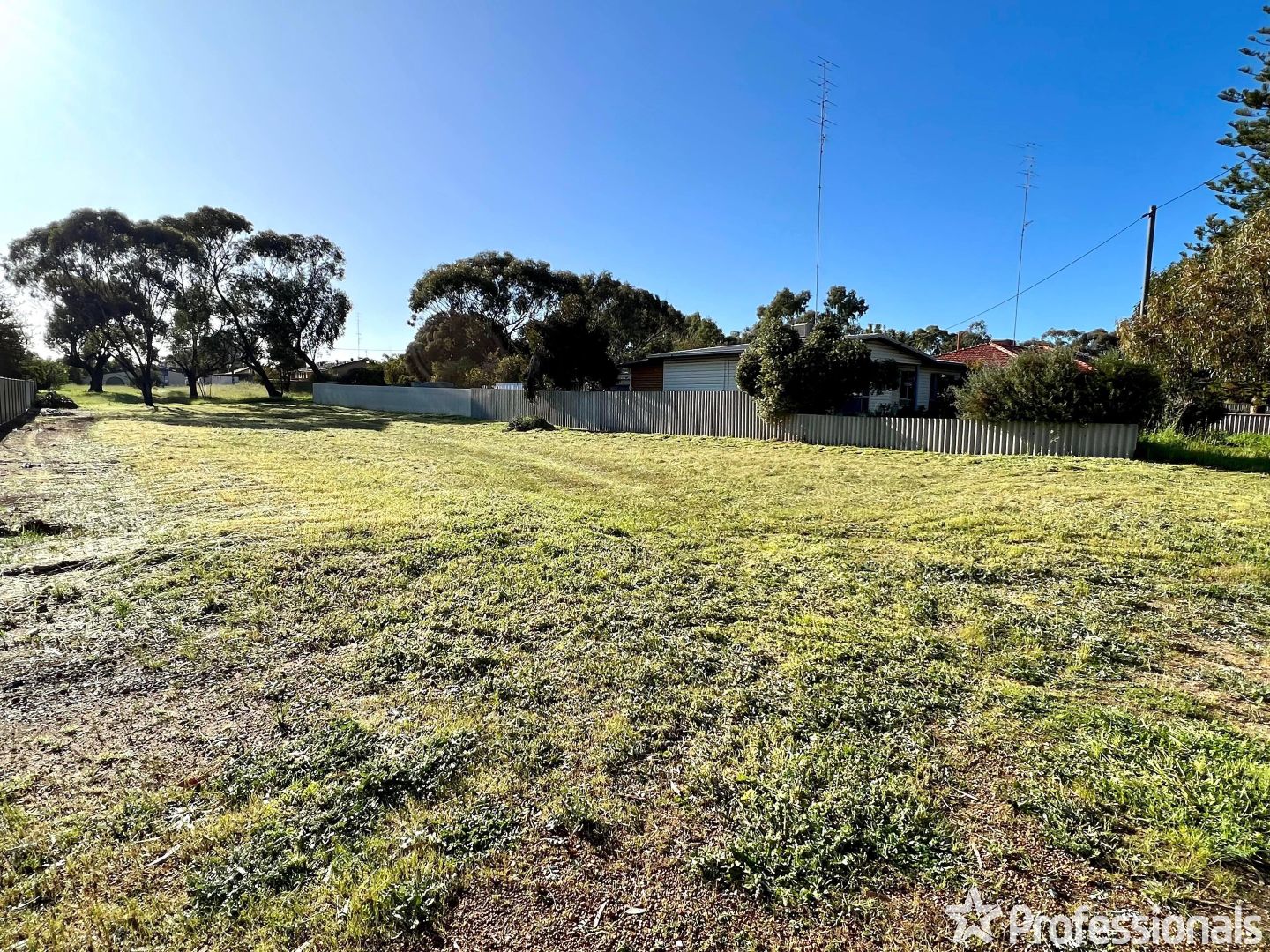 19 Lyon Street, Northam WA 6401, Image 2