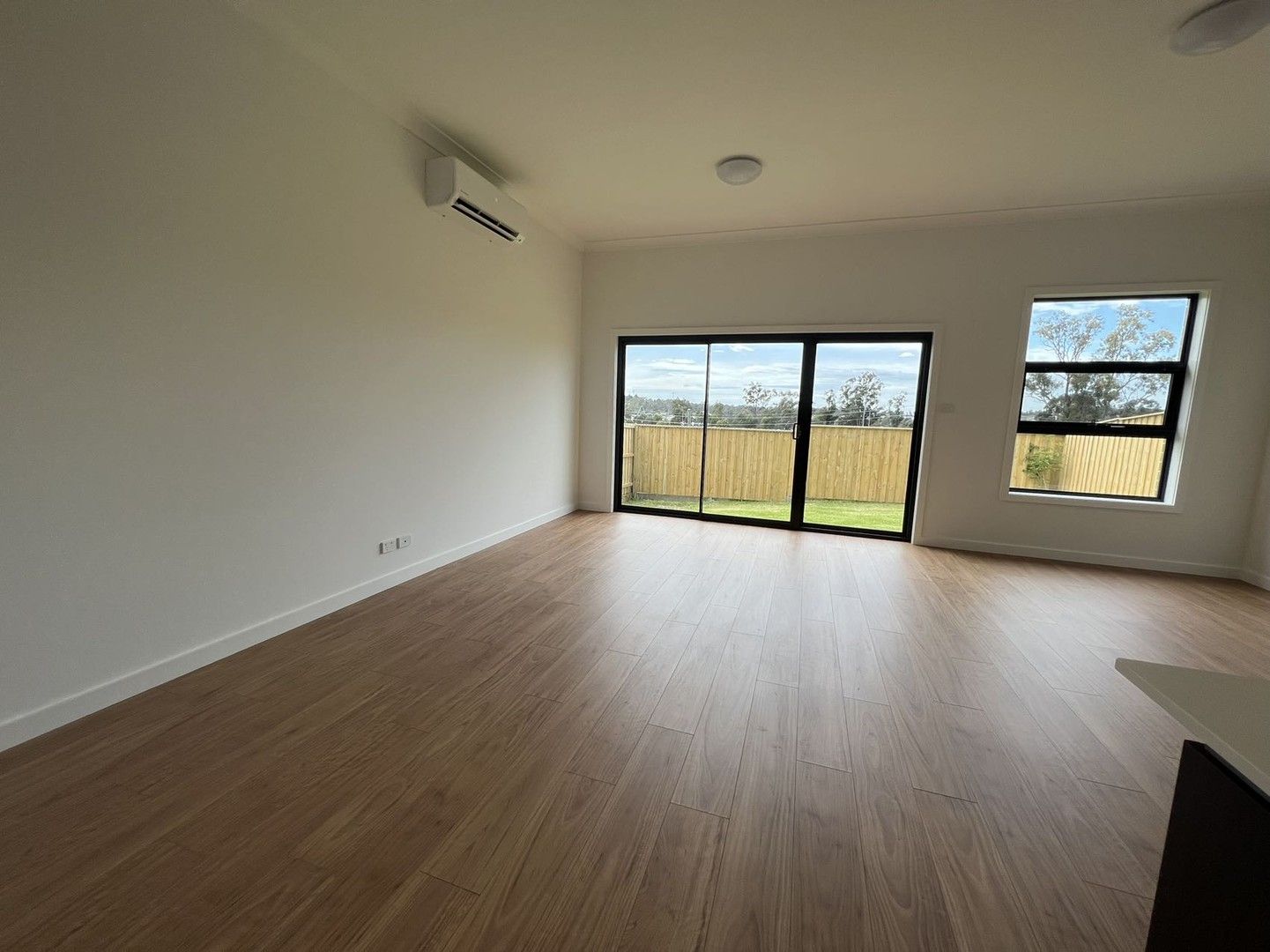 5 bedrooms House in 60 Batavia Ave LEPPINGTON NSW, 2179