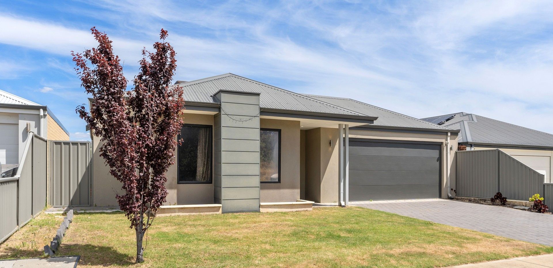 4 bedrooms House in 56 Delaronde Drive SUCCESS WA, 6164