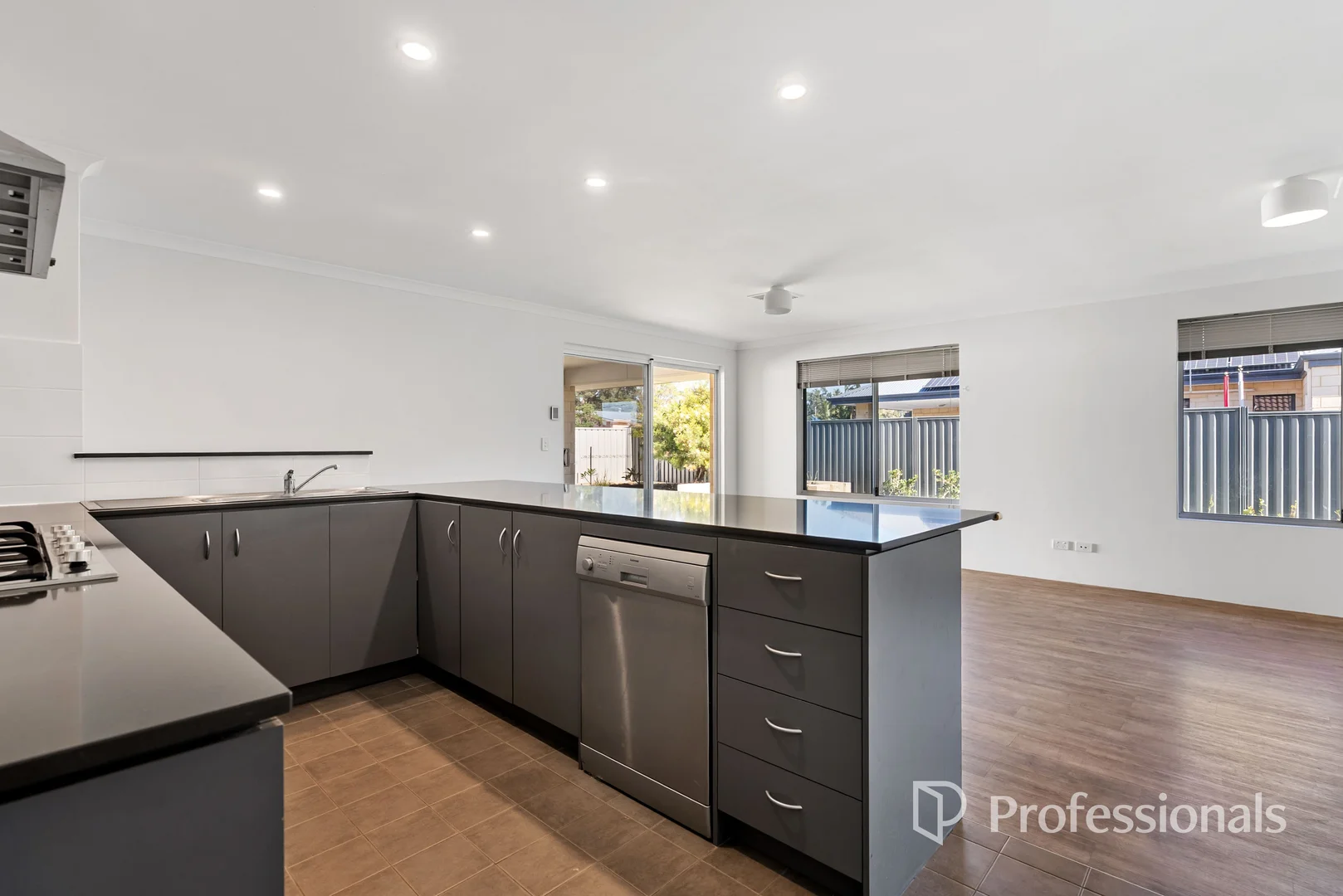 Additional image 17 of 4/9 Anderson Road, Forrestfield WA 6058