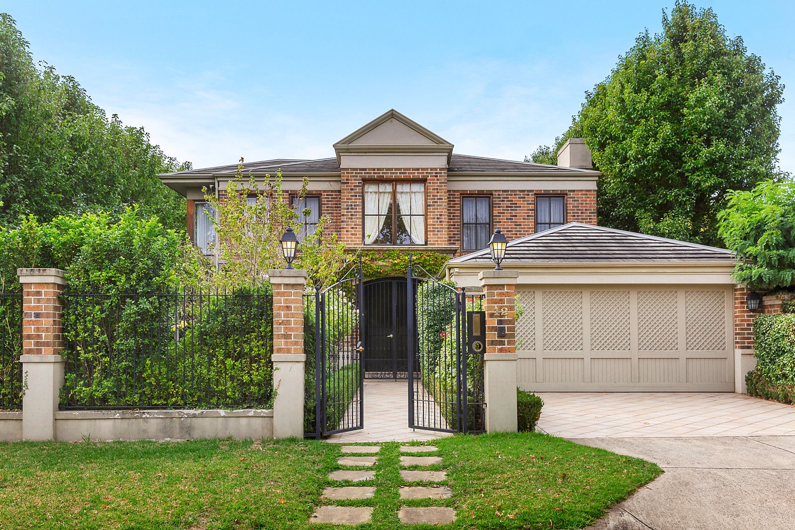 12 Kenley Court, Toorak VIC 3142, Image 0