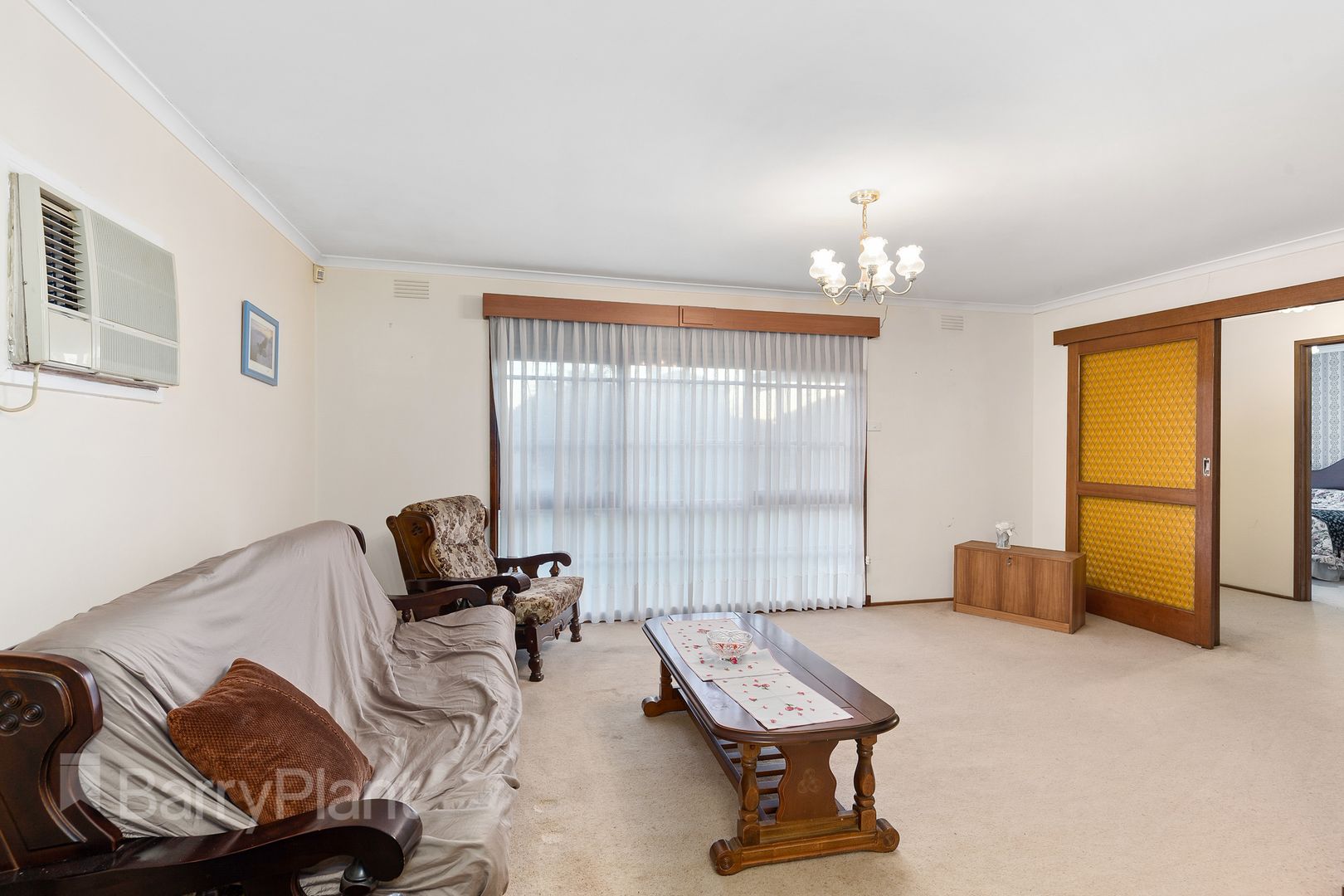 16 Browne Avenue, St Albans VIC 3021, Image 2