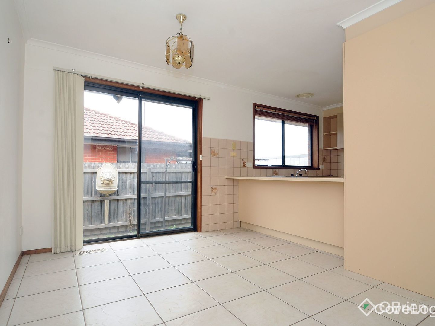 3/2 Vera Court, Dandenong VIC 3175, Image 2