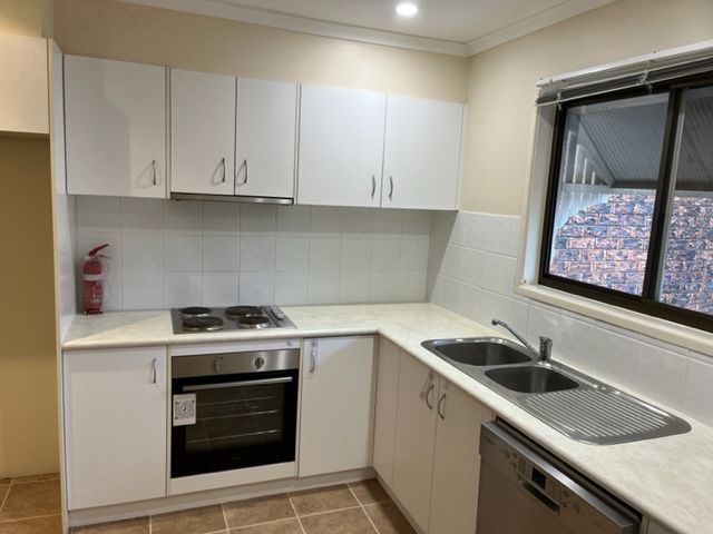 2 bedrooms Townhouse in UNIT 7/88 INVERMORE STREET MOUNT GRAVATT EAST QLD, 4122