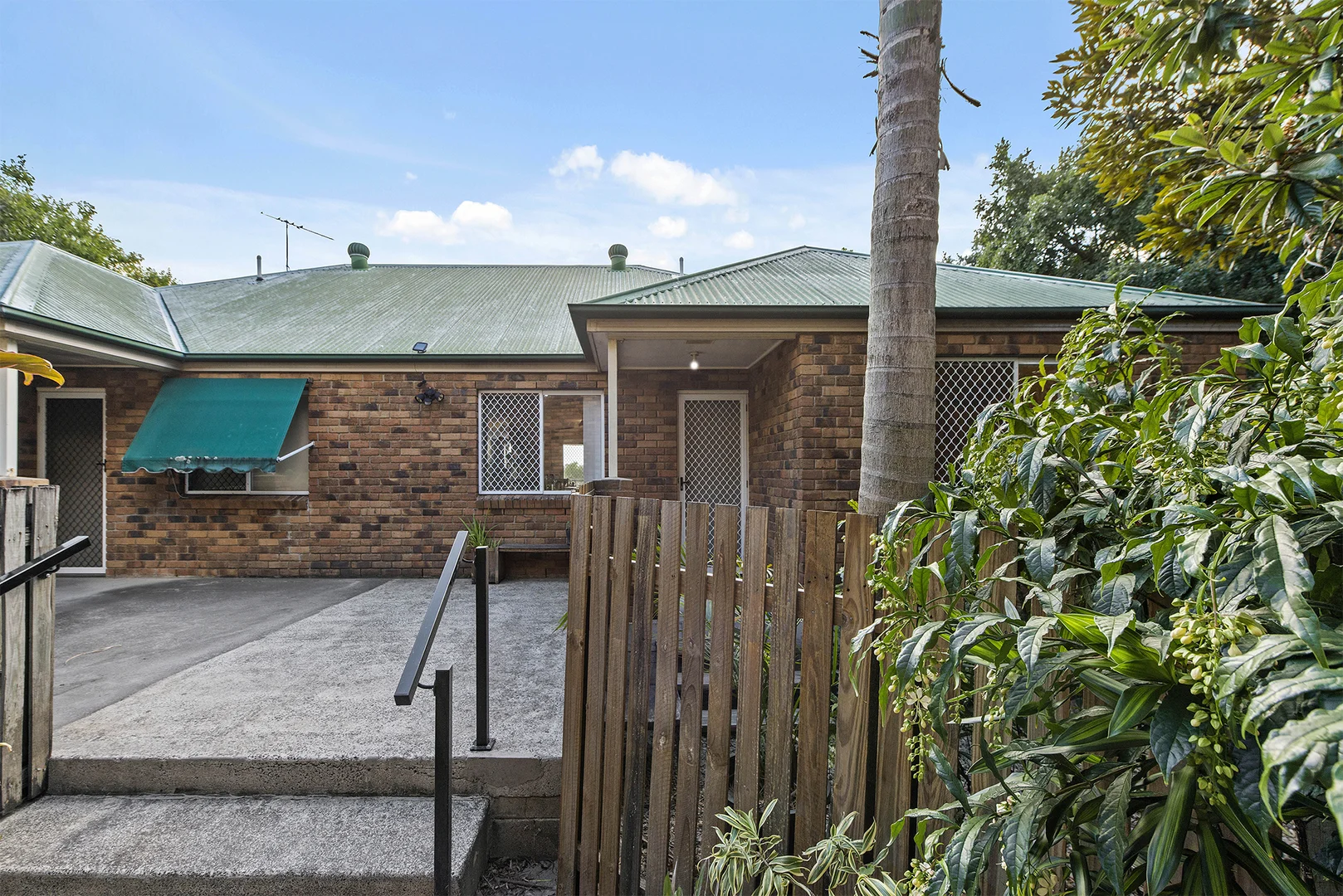 Primary image of 1/16 Wilkie Street, Yeerongpilly QLD 4105