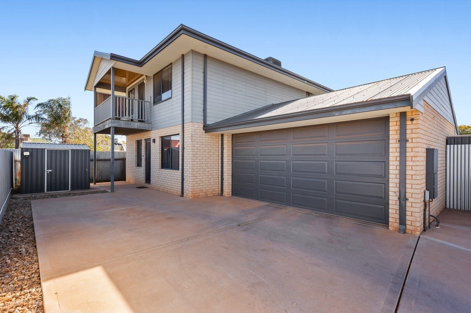 3 bedrooms House in 67A President Street KALGOORLIE WA, 6430