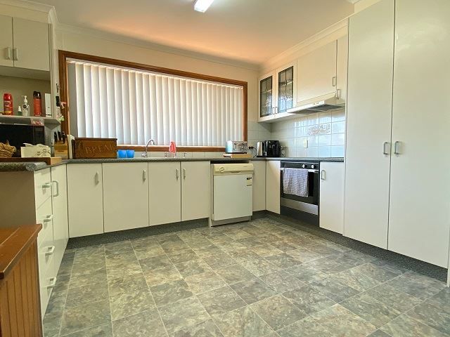 25 Morrison Street, Cobar NSW 2835, Image 2