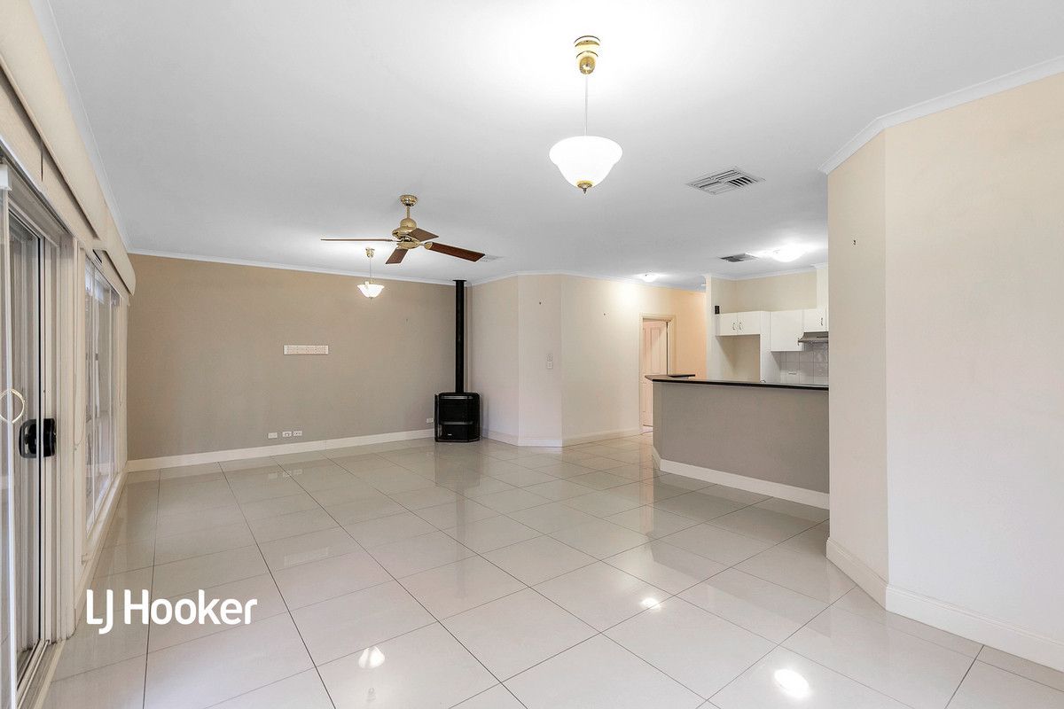 8 Sussex Place, Golden Grove SA 5125 House For Rent 450 495