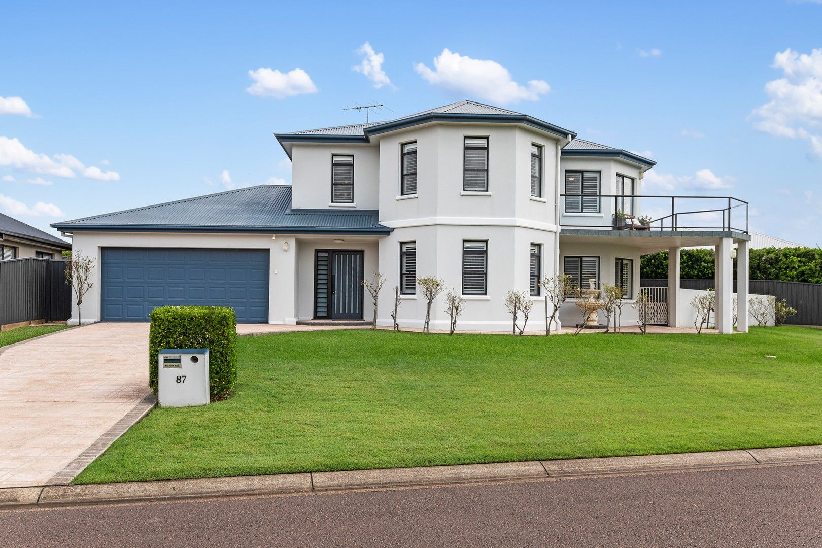 4 bedrooms House in 87 Wilton Drive EAST MAITLAND NSW, 2323