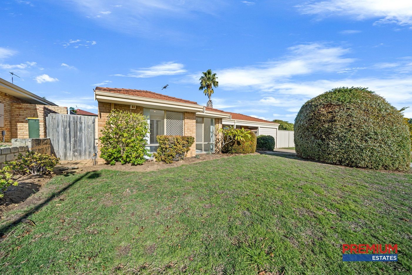 3 bedrooms House in 42 Walyunga Boulevard CLARKSON WA, 6030