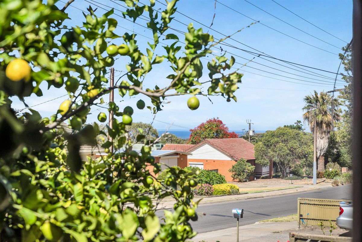 21 Moorong Road, O'sullivan Beach SA 5166, Image 0