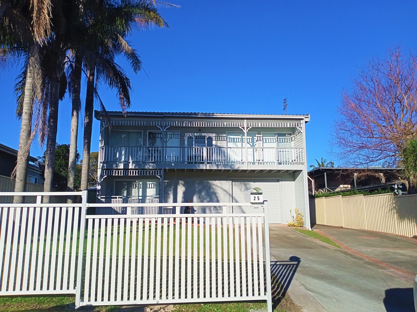 25 Teragalin Drive, Chain Valley Bay NSW 2259 House For Rent 590